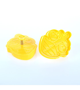 Individual embossed cookie cutters – perfect for detailed motifs