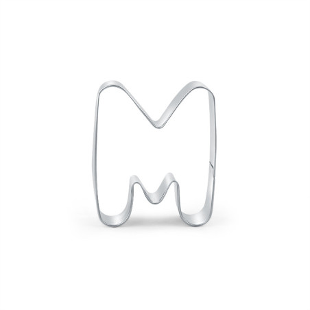 Cookie cutter letter M