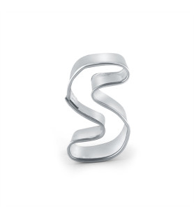 Cookie cutter letter S