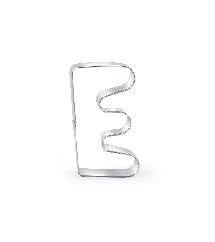 Cookie cutter Letter E